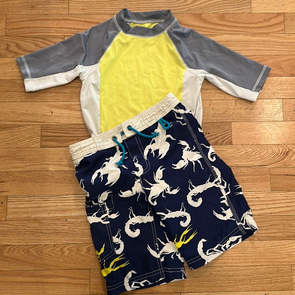Mini Boden boys swim shorts 4-5y